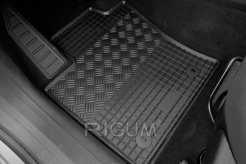 Covorașe din cauciuc Rigum pentru Jeep Renegade (2014+)