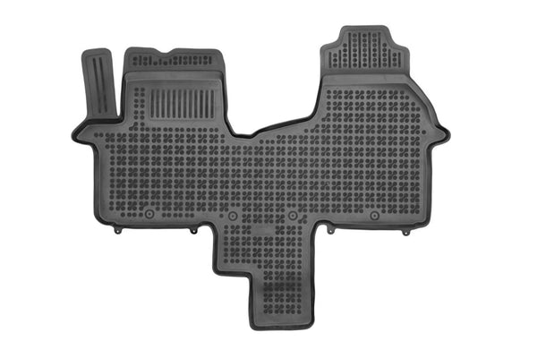Гумена стелка Rezaw-Plast за Nissan NV300 (2016+), 2 места – 1 част, черна