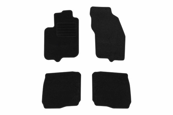 Мокетни стелки Rigum за Mitsubishi Carisma (2000–2004) – 4 части, черни