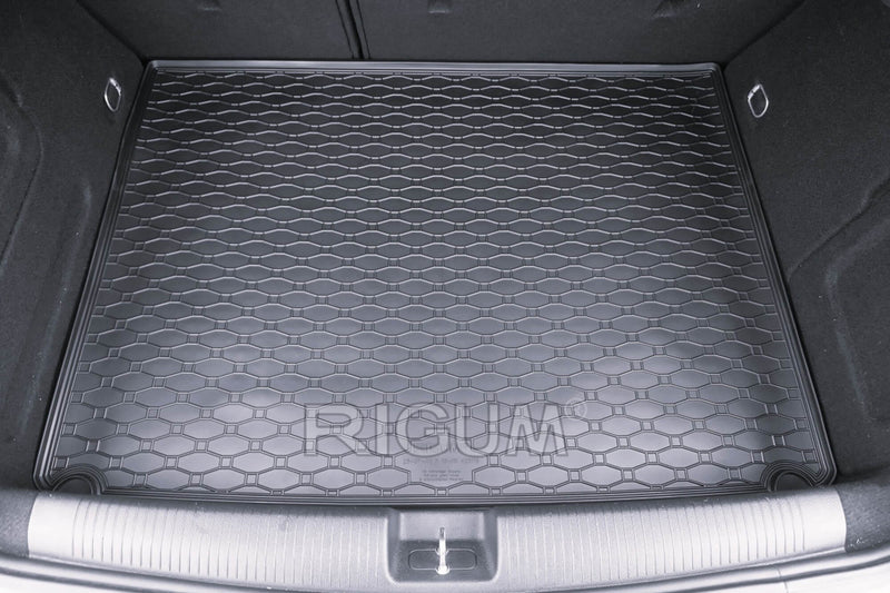 Covoraș de cauciuc Rigum pentru Opel Astra K hatchback (2015+) cu roată de rezervă