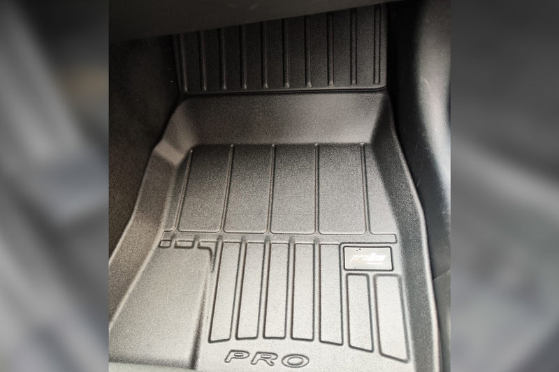 Covorașe de cauciuc Frogum 3D pentru Ford Mustang coupe (2014-2023) și Ford Mustang (2023+)