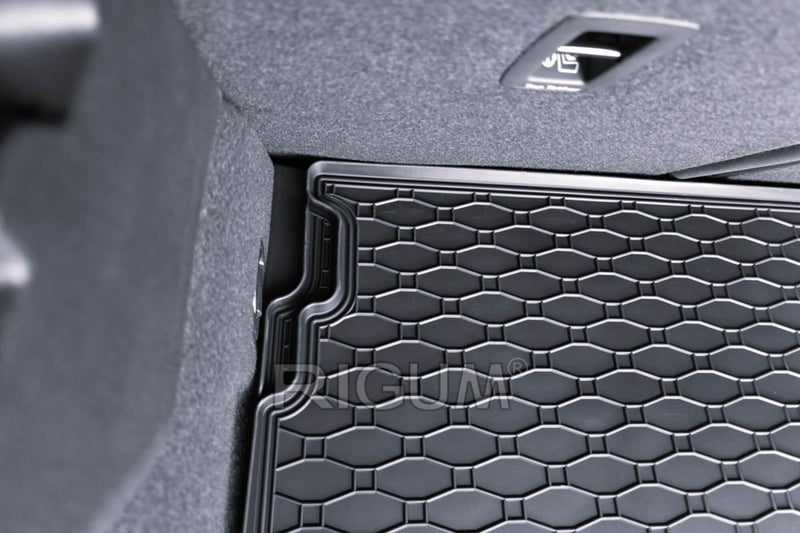 Covoraș de cauciuc Rigum pentru Seat Cupra Formentor (2020+)
