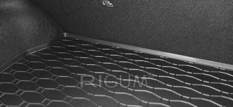 Covoraș de portbagaj din cauciuc Rigum pentru Renault Kadjar (2015+) cu amprenta vehiculului
