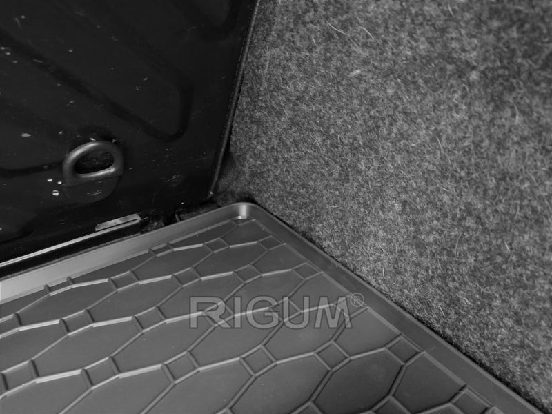 Covoraș de cauciuc Rigum pentru Peugeot 206 hatchback (2000-2007) cu imprimare auto
