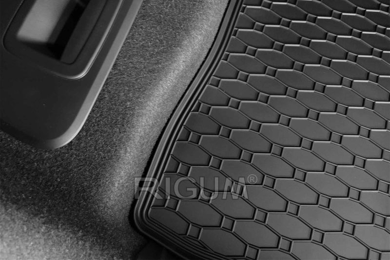 Covor de cauciuc Rigum pentru BMW 5 G30 Sedan (2017-2023)