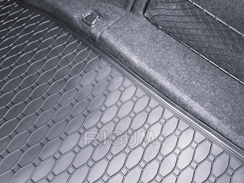Covor de cauciuc Rigum pentru BMW seria 5 E60 sedan (2004-2010)