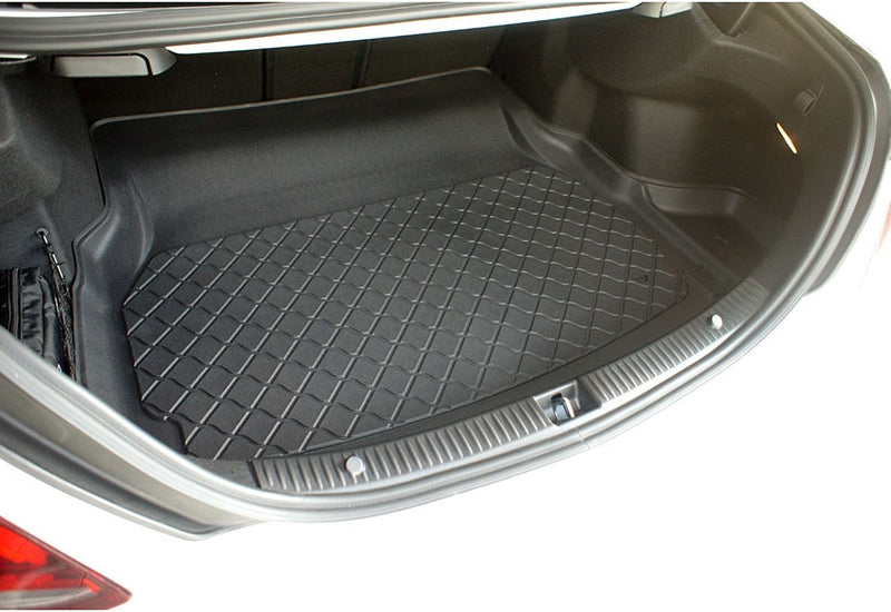 Стелка за багажник Aristar за Mercedes C-класа W205 SD (03.2014+) Седан 4 врати с сгъваеми задни седалки (разделени)