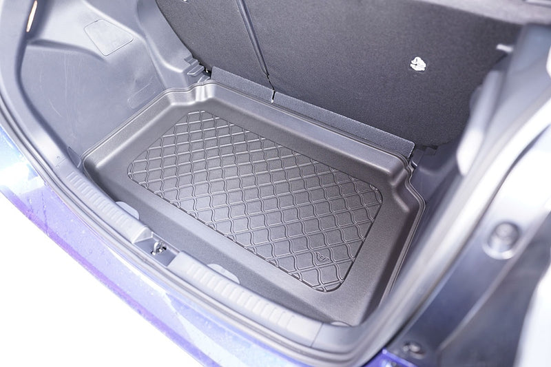 Стелка за багажник Aristar за Toyota Yaris IV (XP210) Hybrid Хечбек 5D (09.2020+) долно положение на багажника без двойно дъно