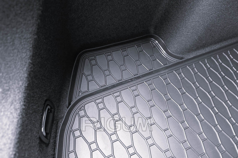 Covoraș de cauciuc Rigum pentru Audi A3 Sedan (2012-2023)