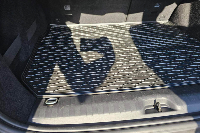 Covoraș de portbagaj din cauciuc Rigum Peugeot 2008 (2013+)