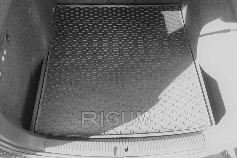 Гумена стелка за багажник Rigum за Volkswagen Golf 5 комби (2003–2008)