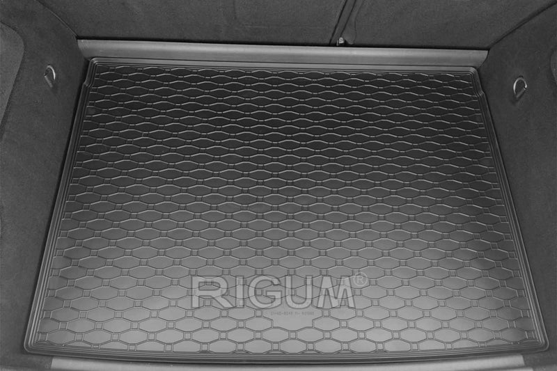 Covoraș de cauciuc Rigum pentru Mercedes clasa B W246 (2011+)