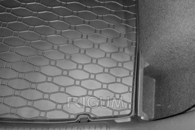 Гумена стелка за багажник Rigum за VW Golf 7 хечбек (2012–2019) – горно положение