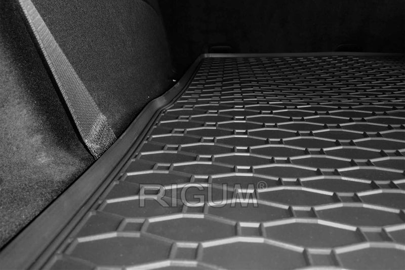 Covoraș de cauciuc Rigum pentru Dodge Durango (2011+)