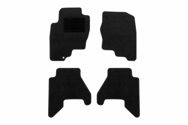 Мокетни стелки Rigum за Nissan Navara (2005–2010), 4 части, черни