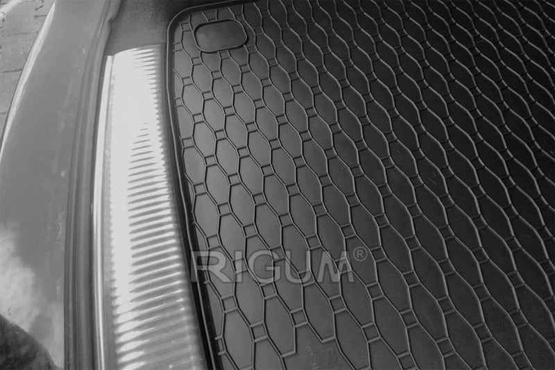 Covoraș de cauciuc Rigum pentru Audi Q5 (2008-2017)