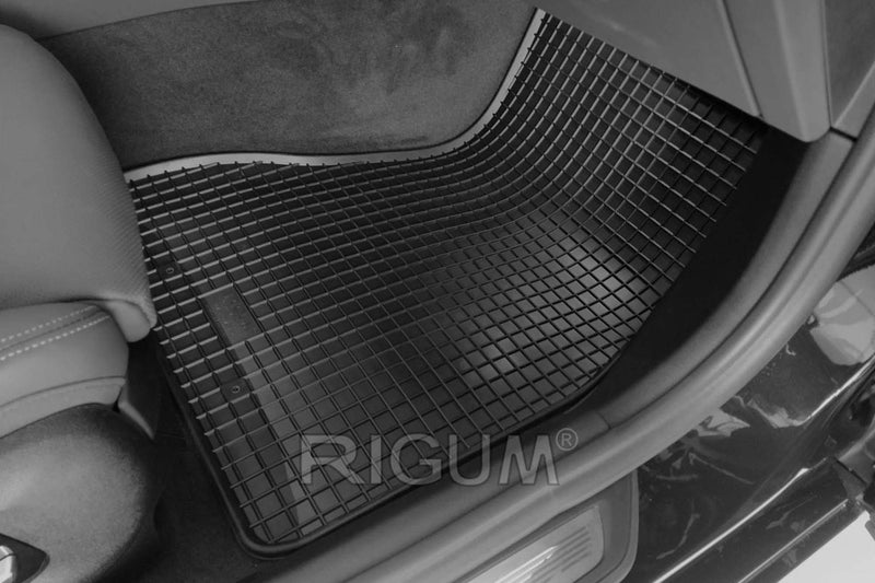 Гумени стелки Rigum за BMW Серия 5 G30/G31 (2017+), 4 части, черни