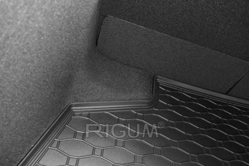 Covoraș de portbagaj din cauciuc Rigum Toyota Corolla sedan (2019+)
