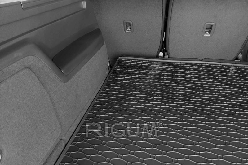 Covoraș de cauciuc Rigum pentru VW Sharan / Seat Alhambra (2010+)