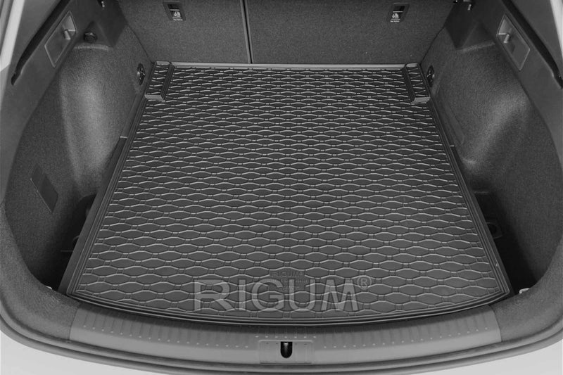 Covoraș din cauciuc Rigum pentru Skoda Superb Liftback (2015+)