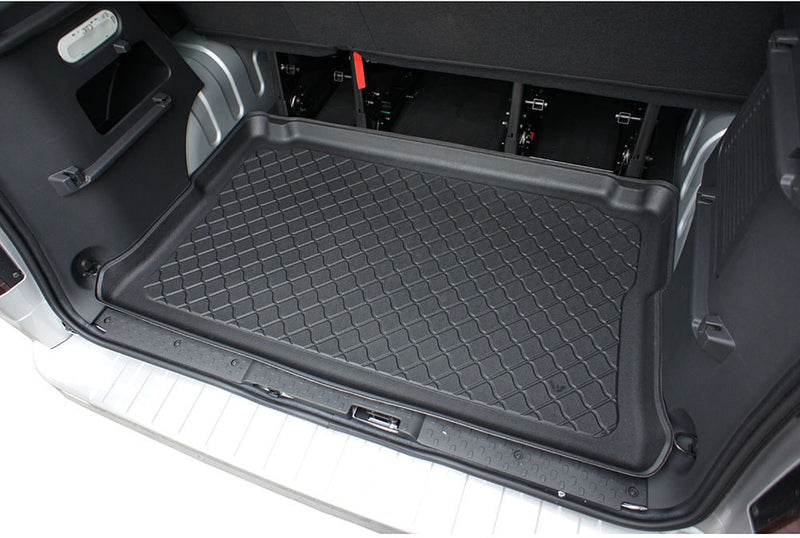 Rack rail Aristar® pentru Renault Trafic III cu ampatament scurt L1, VAN, 5 uși cu al treilea rând de scaune (09.2014+)