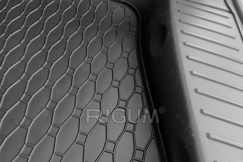 Covoraș de cauciuc Rigum pentru Ford Focus C-Max (2004-2007)