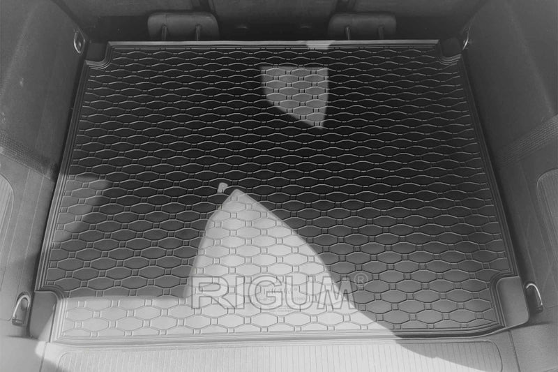 Covoraș de cauciuc Rigum pentru Opel Zafira C 5 locuri (2012+)