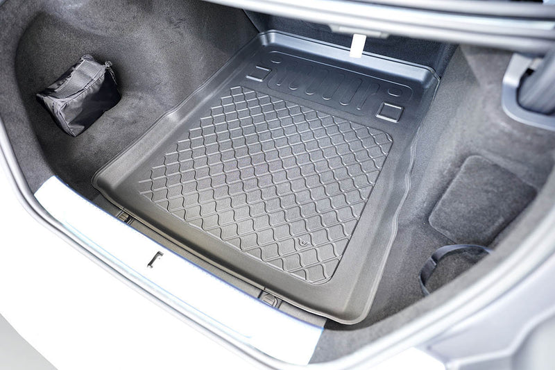 Стелка за багажник Aristar Guardliner за Mercedes S-класа V223 Sedan Long (4 врати) (12.2020+) – дълга версия с плъзгащи задни седалки