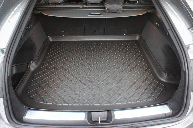Стелка за багажник Aristar Guardliner за Mercedes GLC Coupe SUV (5 врати) (2016+) с лява странична вдлъбнатина