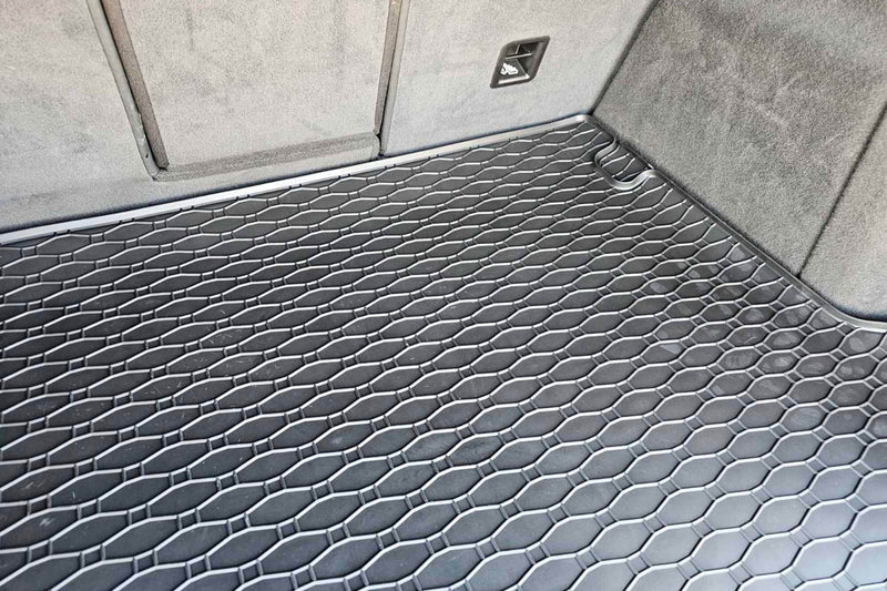 Covoraș de cauciuc Rigum pentru Audi Q5 (2008-2017)