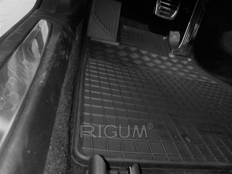 Gumeni stelki Rigum pentru Alfa Romeo Giulia 4x4 (2016+) Automat