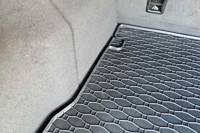 Covoraș de cauciuc Rigum pentru Audi Q5 (2008-2017)