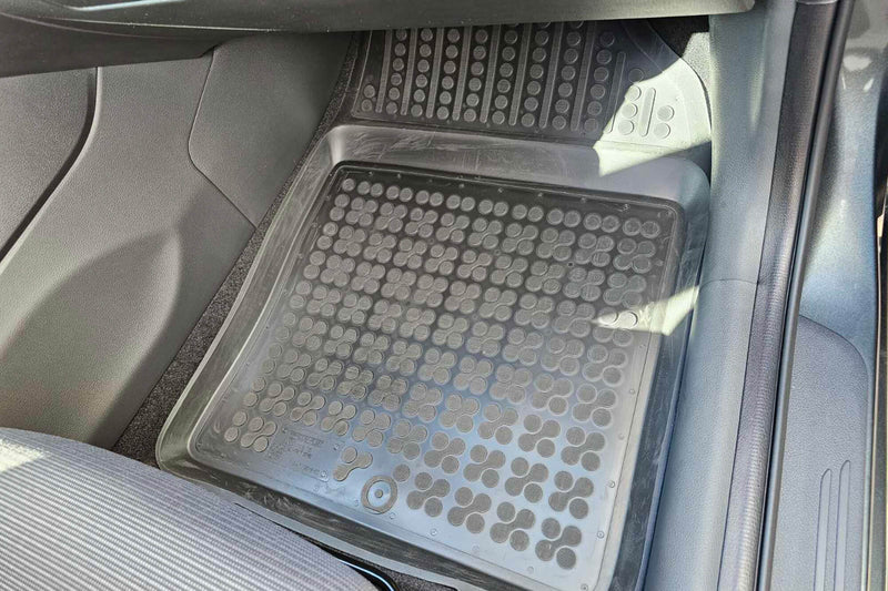Covorașe din cauciuc Rezaw-Plast pentru Hyundai i30 (2016+) tip bazin